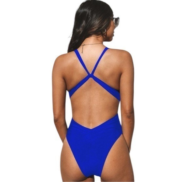 NEW Cupshe Vibrant Blue Plunge High Leg Swimsuit Beach Tropical Resort Size S - Picture 4 of 9